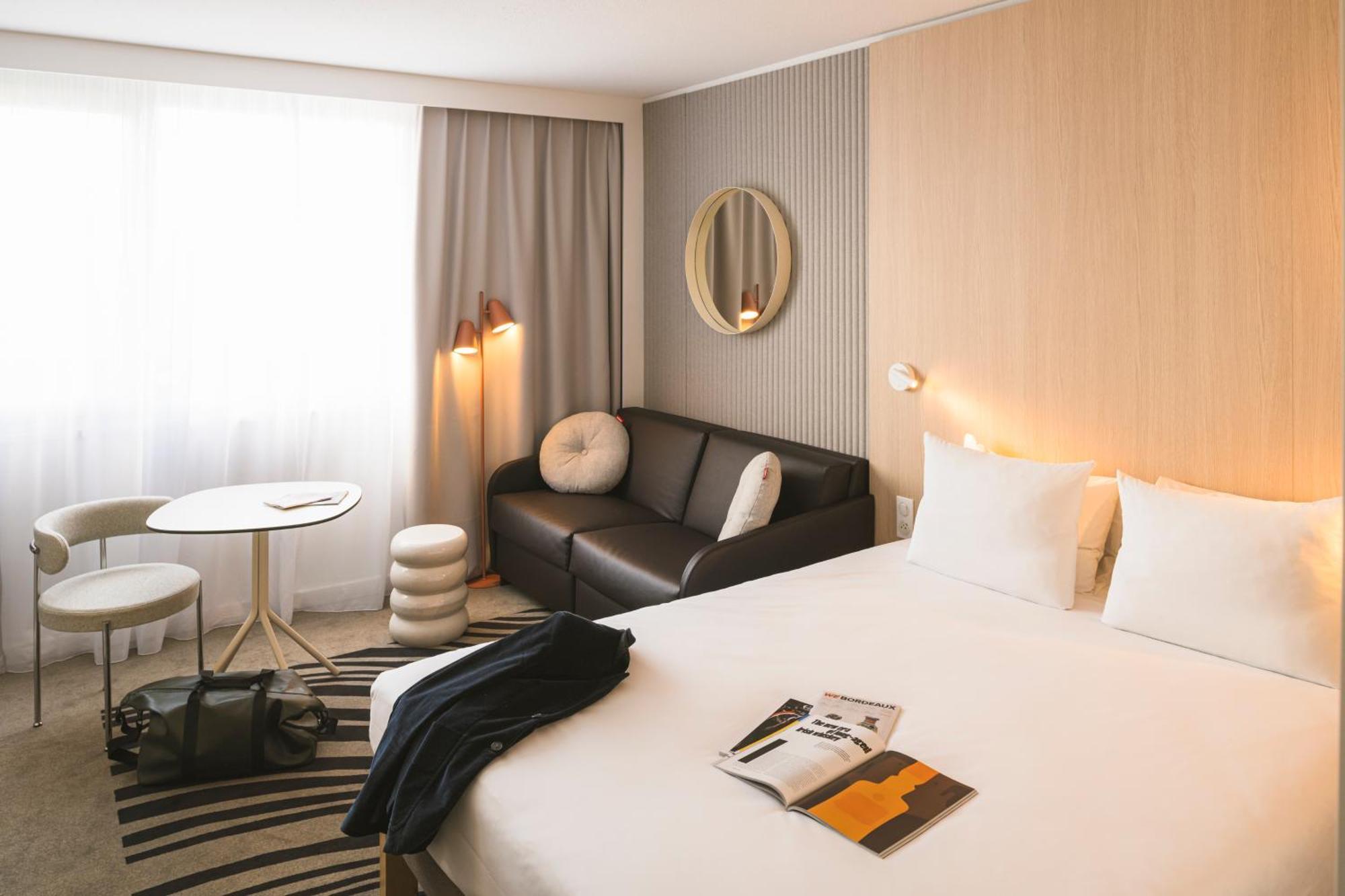 Novotel Bordeaux Lac Экстерьер фото